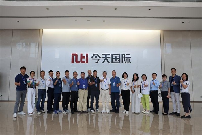 【商会动态】｜数智赋能物流 科创驱动升级|深圳市五邑商会走进今天国际开展观摩交流会
